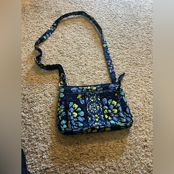 Vera Bradley Handbags - Vera bradley crossover purse